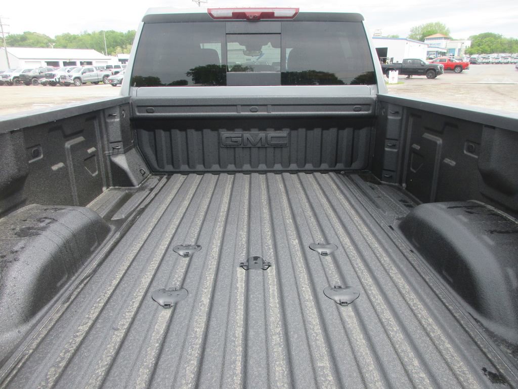 New 2026 GMC Sierra 3500 AT4 w/ AT4 Premium Plus Package AWD/4WD image 7