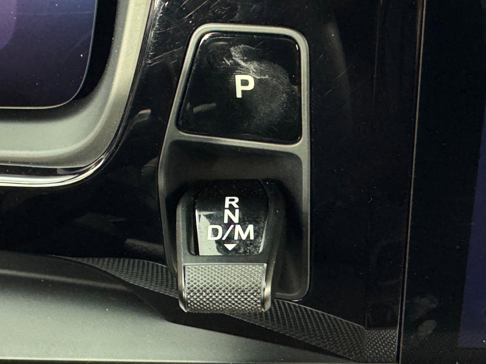 Used 2024 Porsche Cayenne w/ Sport Chrono Package image 25