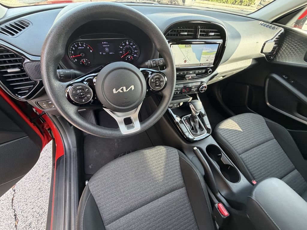 Certified 2022 Kia Soul S FWD image 19