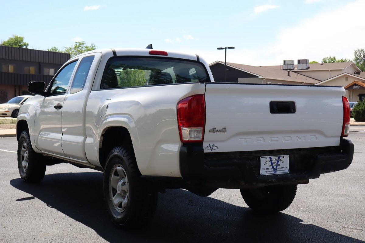 Used 2016 Toyota Tacoma SR AWD/4WD image 8