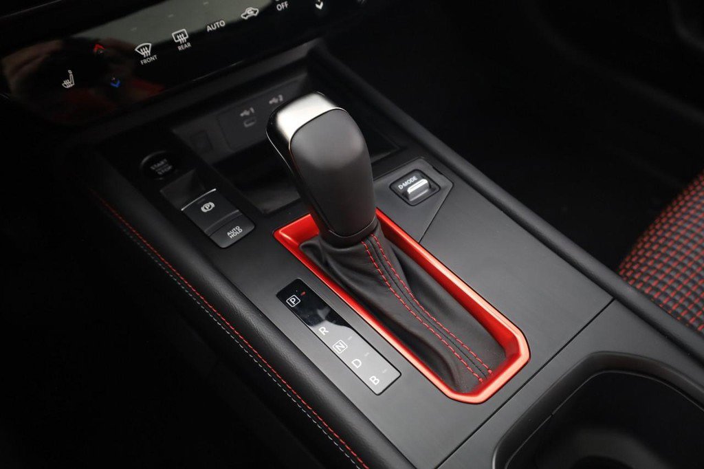 New 2026 Nissan Kicks SR w/ SR Premium Package image 18