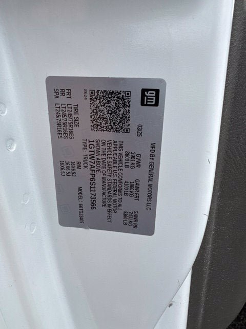 Used 2025 GMC Savana 2500 w/ Driver Convenience Package RWD image 33