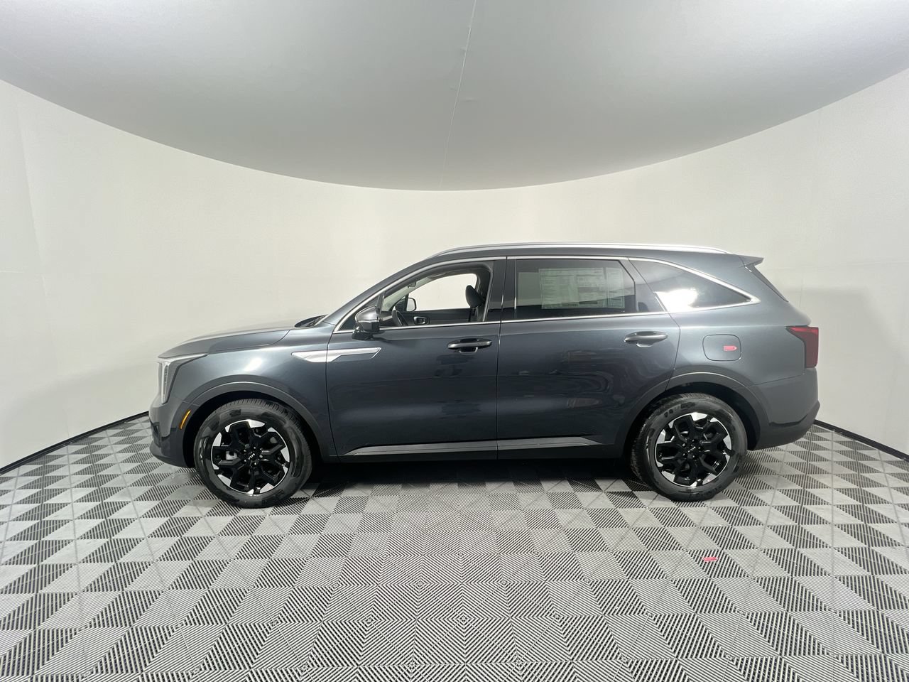 New 2026 Kia Sorento S w/ S Panoramic Sunroof Package FWD image 7