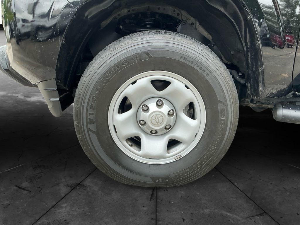 Used 2023 Toyota Tacoma SR AWD/4WD image 15