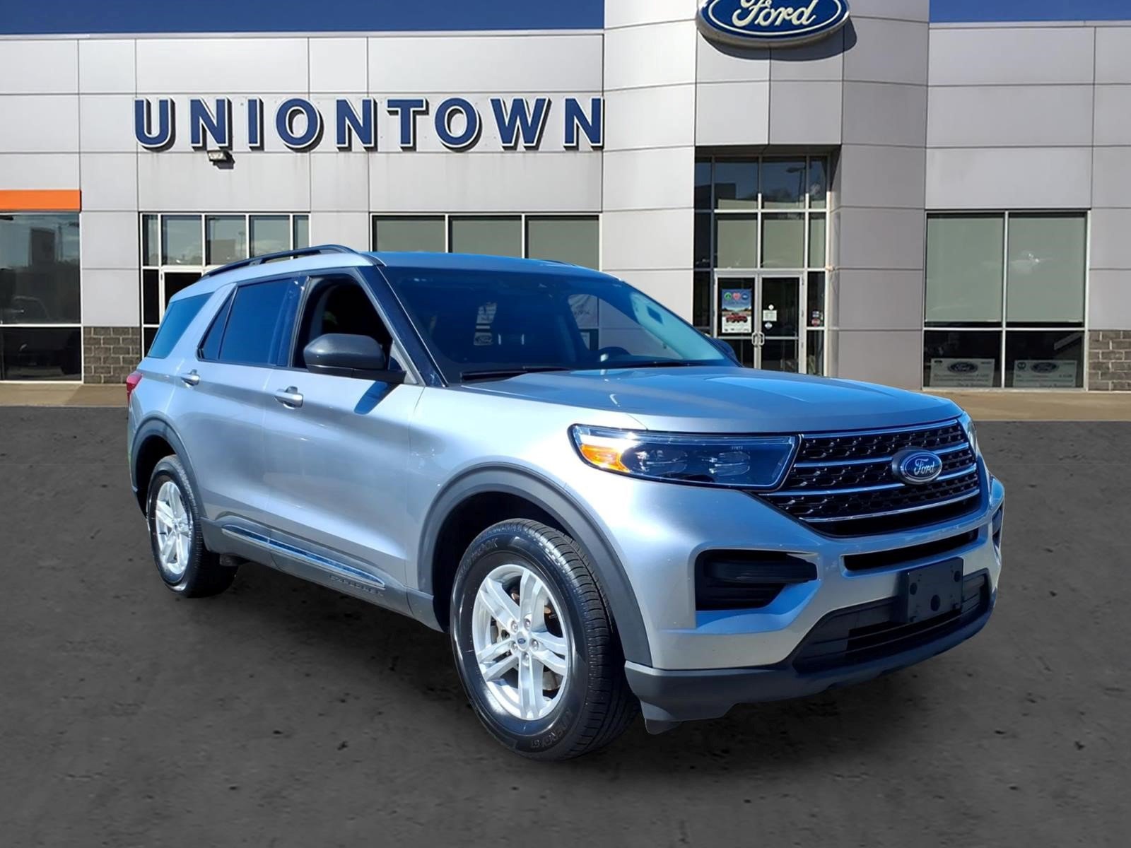 Used 2023 Ford Explorer XLT
