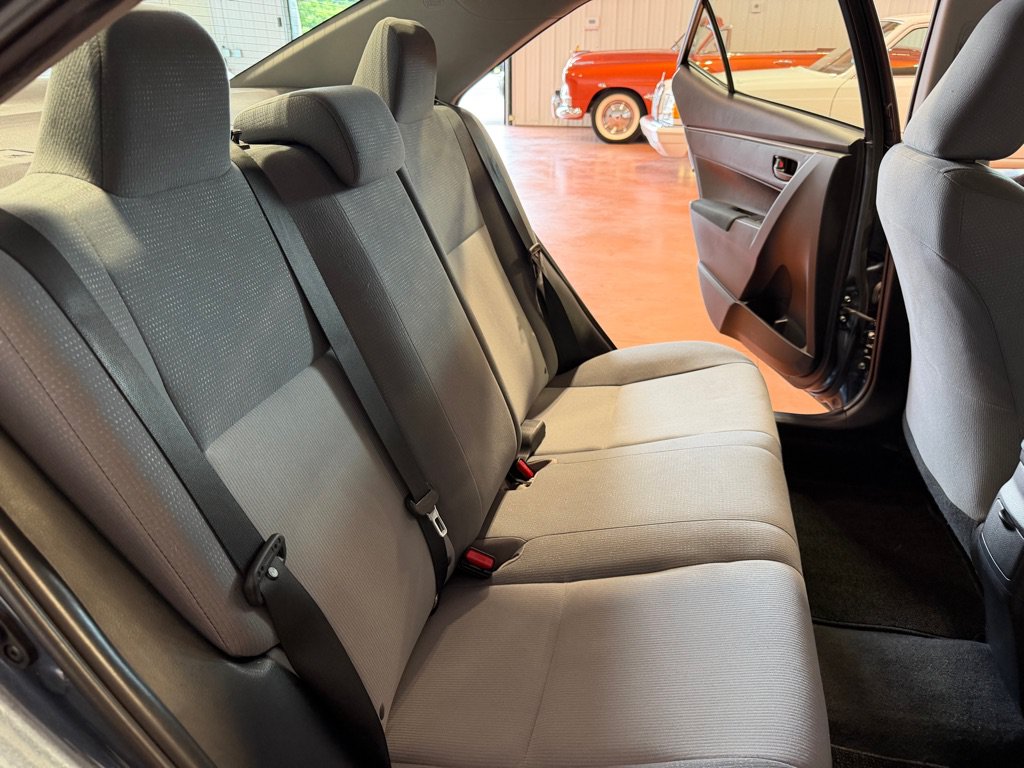 Used 2015 Toyota Corolla L FWD image 27