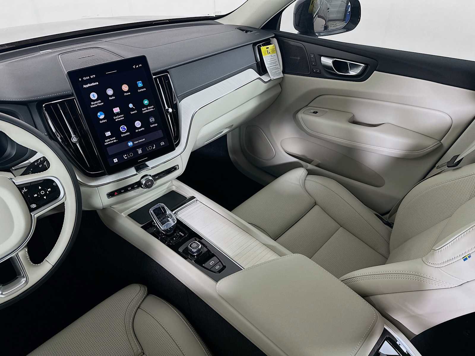 New 2026 Volvo XC60 B5 Ultra w/ Climate Package PRO AWD/4WD image 21