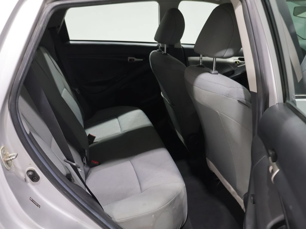 Used 2009 Toyota Matrix FWD image 17