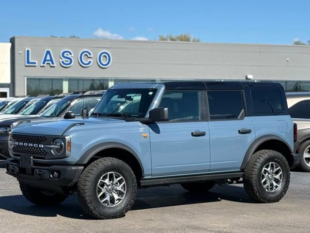 Used 2025 Ford Bronco Badlands AWD/4WD image 1