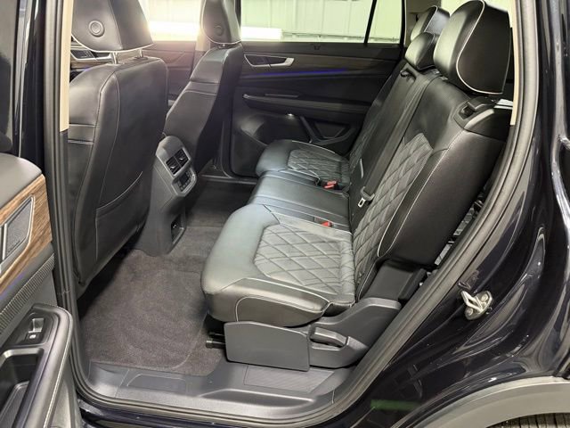 Used 2024 Volkswagen Atlas SEL Premium R-Line image 11
