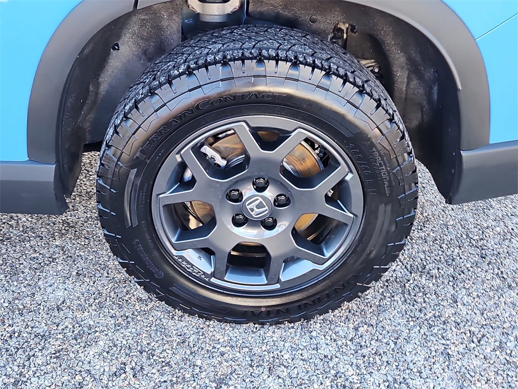 Certified 2025 Honda Pilot TrailSport image 8