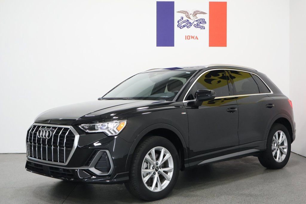 Used 2024 Audi Q3 2.0T Premium Plus w/ Premium Plus Package image 8