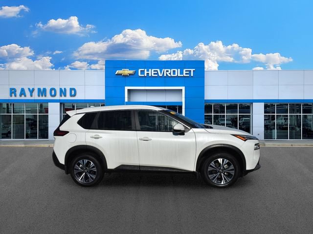 Used 2023 Nissan Rogue SV AWD/4WD image 2