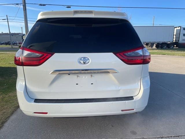 Used 2020 Toyota Sienna XLE image 8