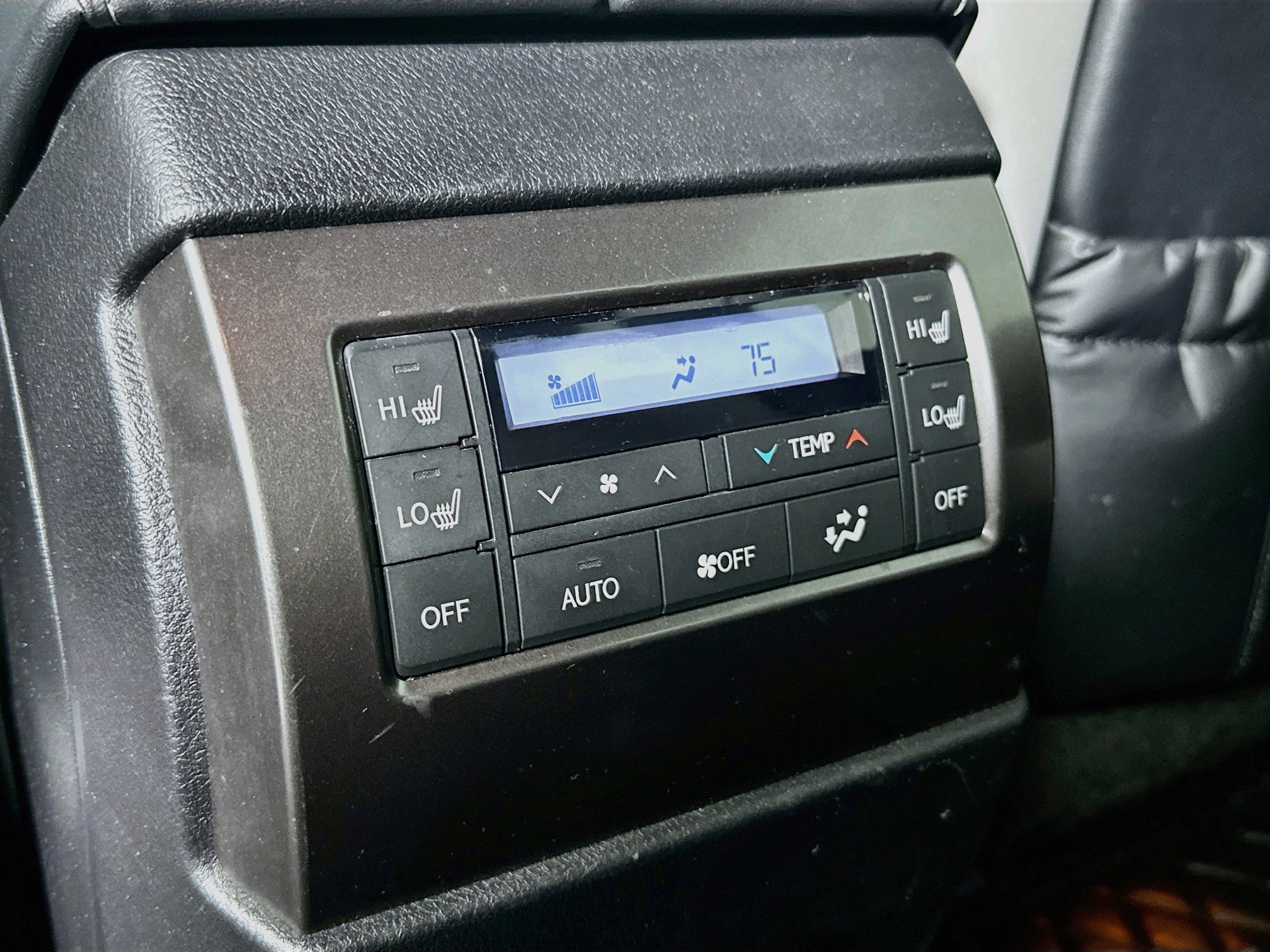 Used 2023 Lexus GX 460 w/ Black Line Special Edition AWD/4WD image 26