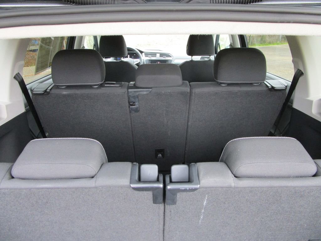 Used 2024 Volkswagen Tiguan S image 11