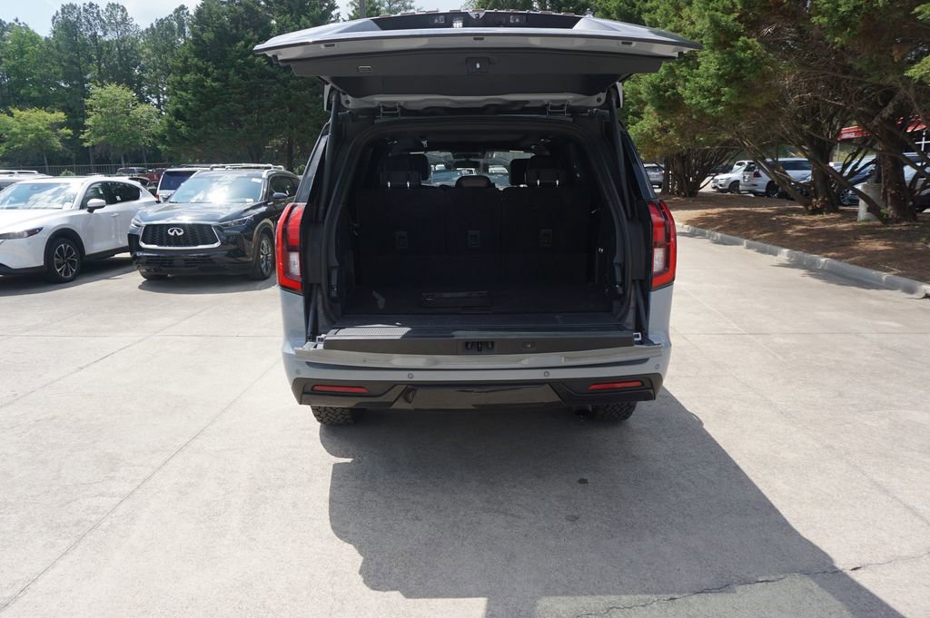 Used 2025 Ford Expedition Tremor AWD/4WD image 16