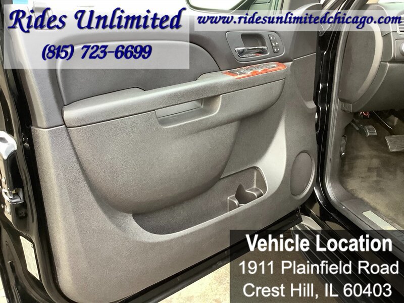 Used 2011 Chevrolet Tahoe LTZ AWD/4WD image 15
