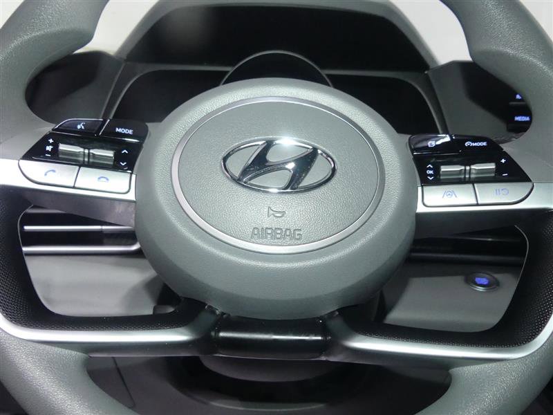 Used 2022 Hyundai Elantra SEL FWD image 30