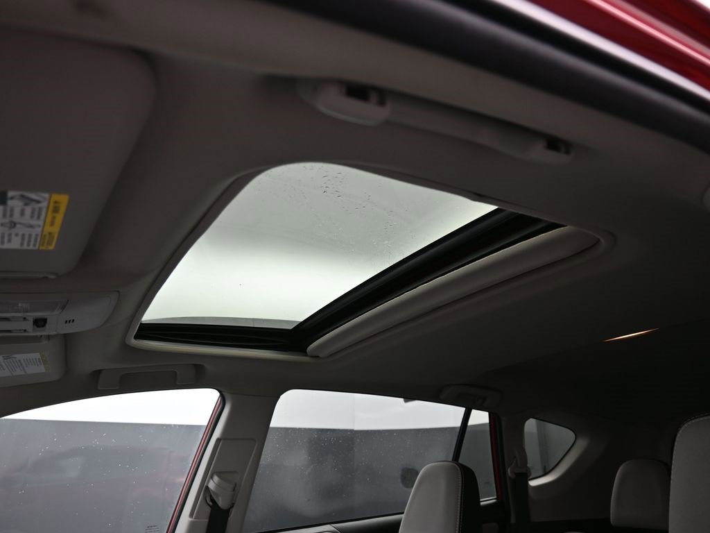 Used 2017 Toyota RAV4 XLE w/ Premium Extra Value Package image 50