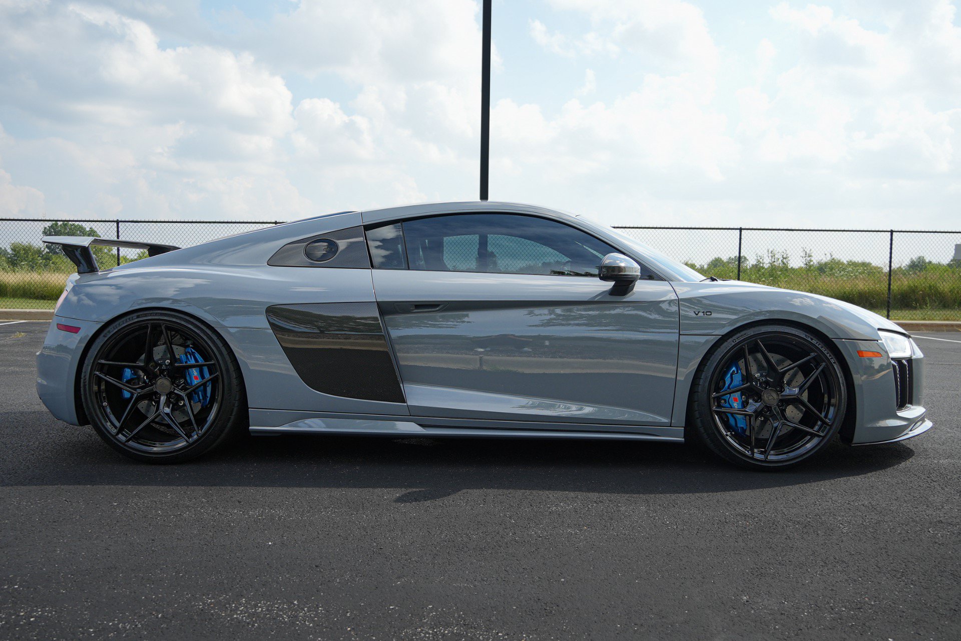 Used 2018 Audi R8 V10 plus AWD/4WD image 5