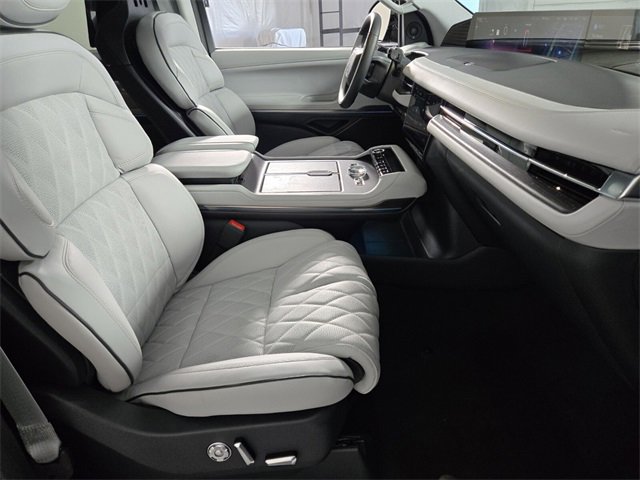 New 2026 Lincoln Navigator L Black Label image 20