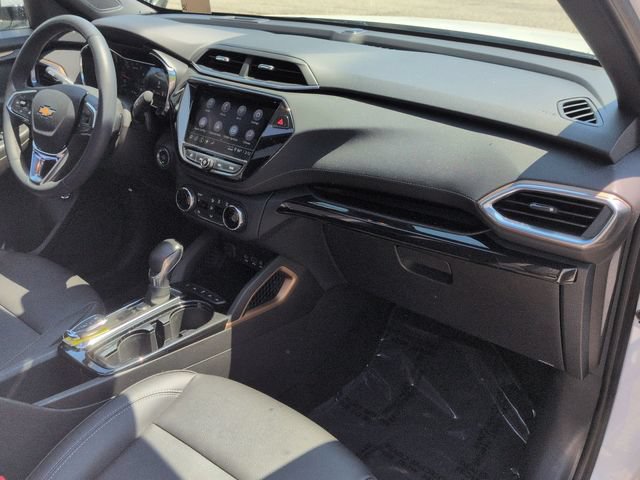 Used 2023 Chevrolet TrailBlazer ACTIV w/ Sun and Liftgate Package AWD/4WD image 32