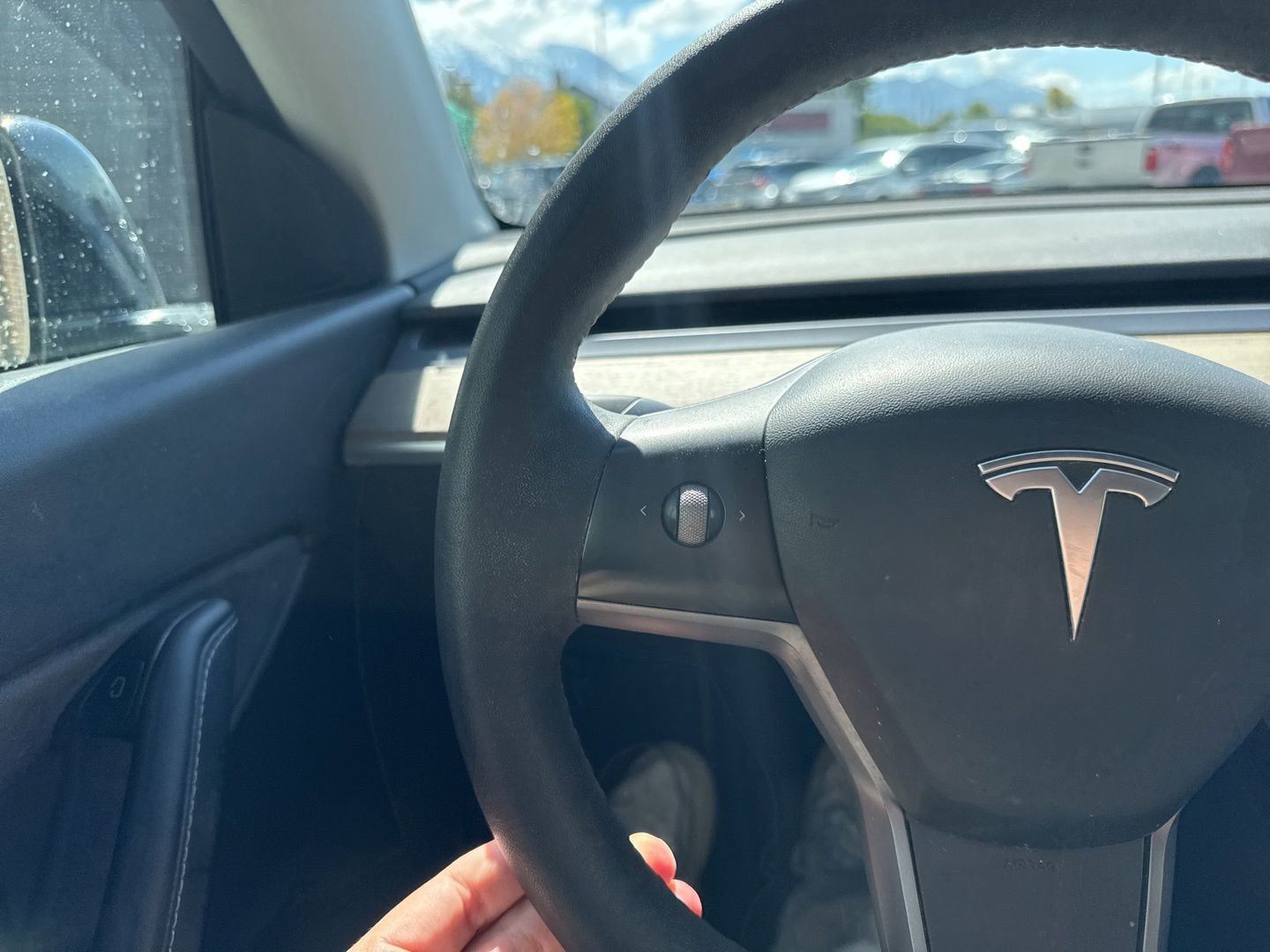 Used 2022 Tesla Model Y Long Range AWD/4WD image 20