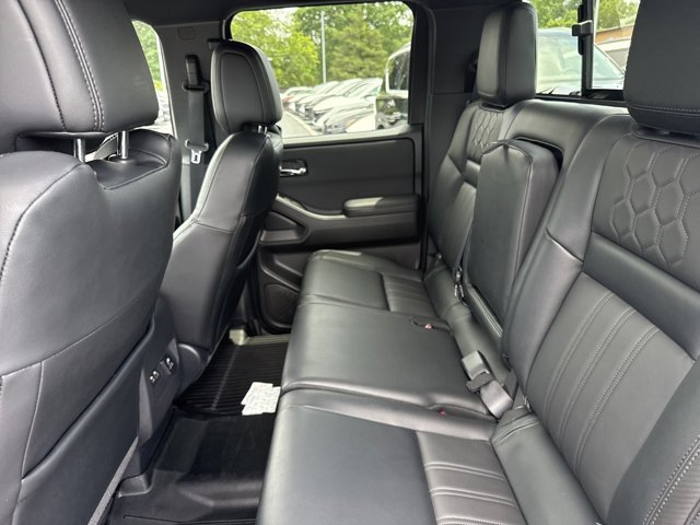 Certified 2022 Nissan Frontier PRO-4X w/ Pro-4X Premium Package AWD/4WD image 6