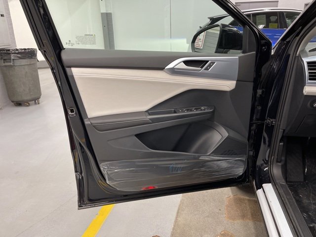 New 2026 Volkswagen Taos SE image 27