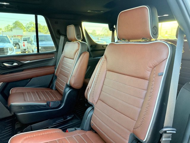 Used 2023 GMC Yukon Denali Ultimate image 19