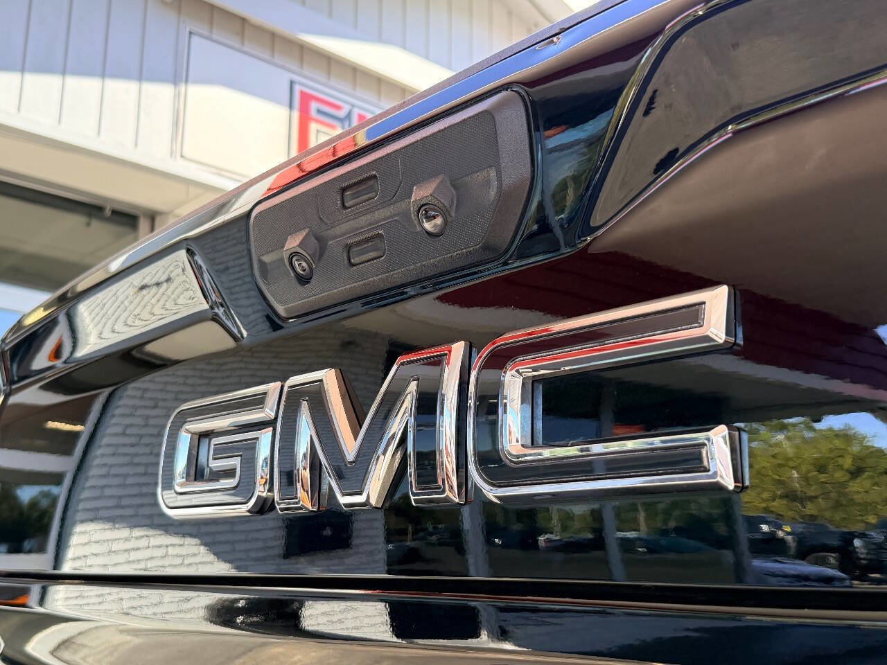 Used 2024 GMC Sierra 2500 Denali Ultimate w/ Max Trailering Package image 8