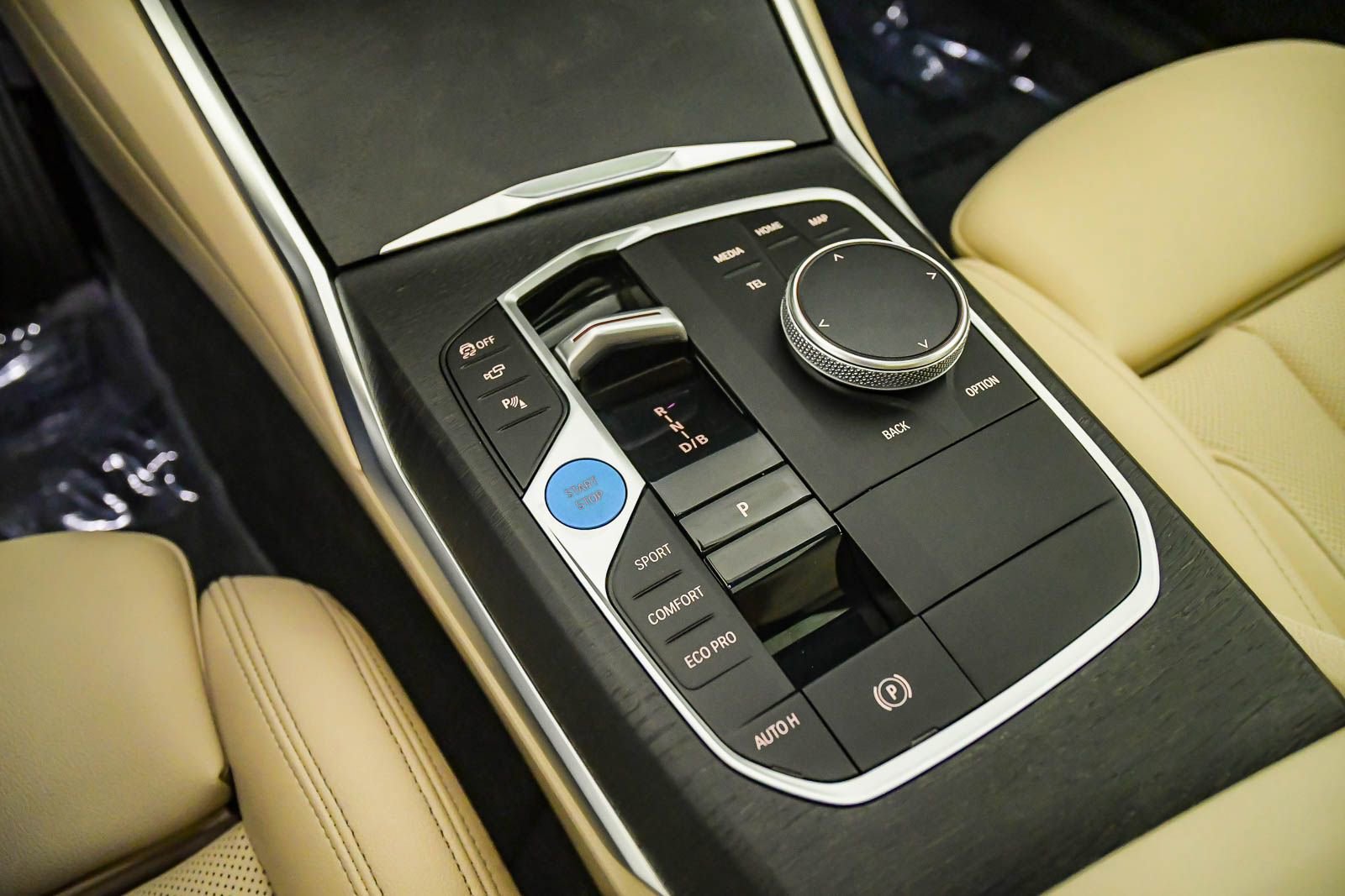 Certified 2023 BMW i4 eDrive35 w/ Premium Package RWD image 19