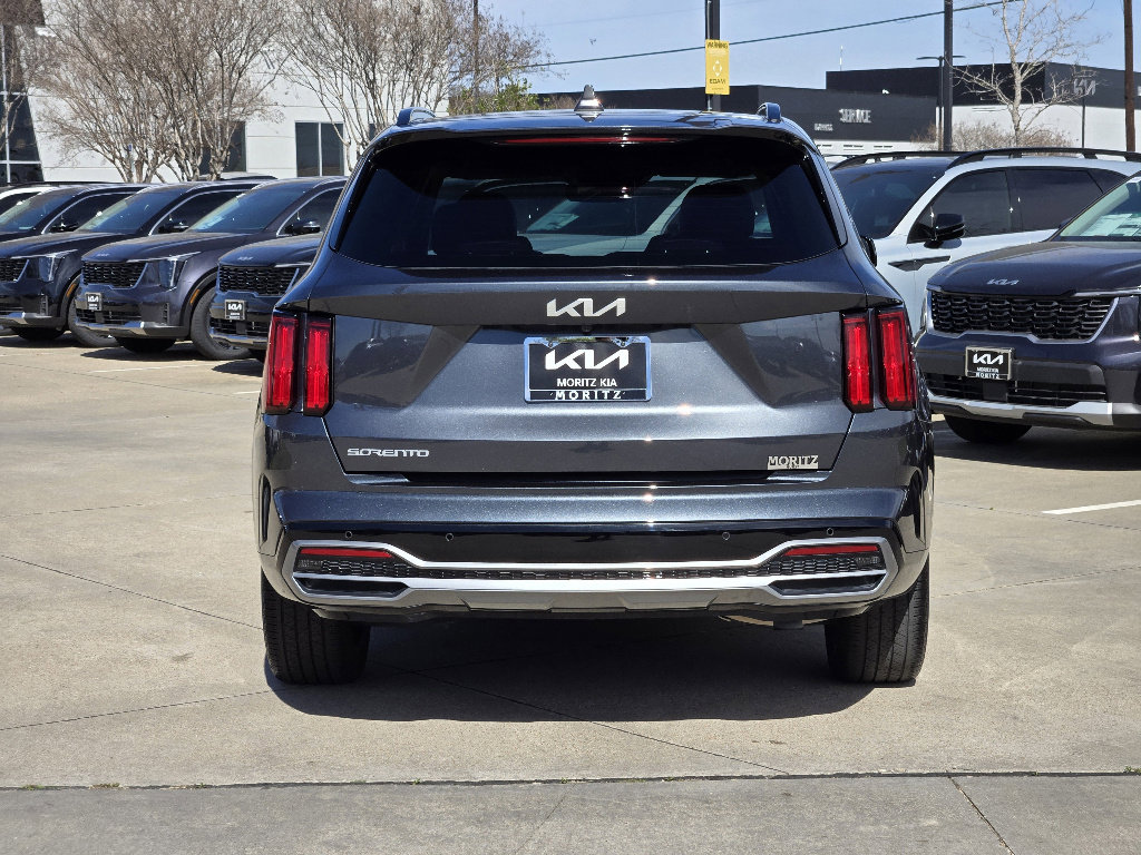 Certified 2023 Kia Sorento SX image 13