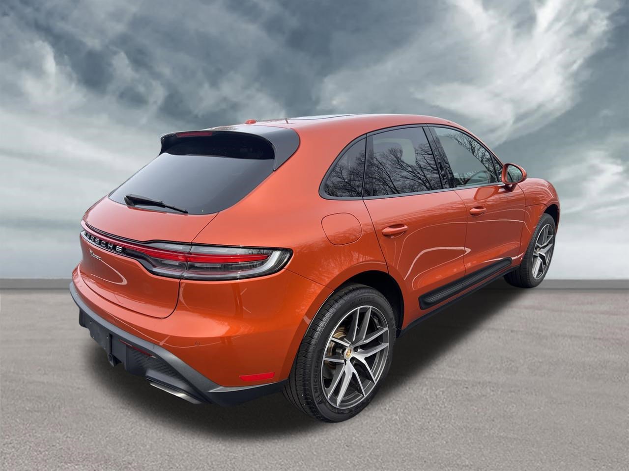 Used 2024 Porsche Macan image 5