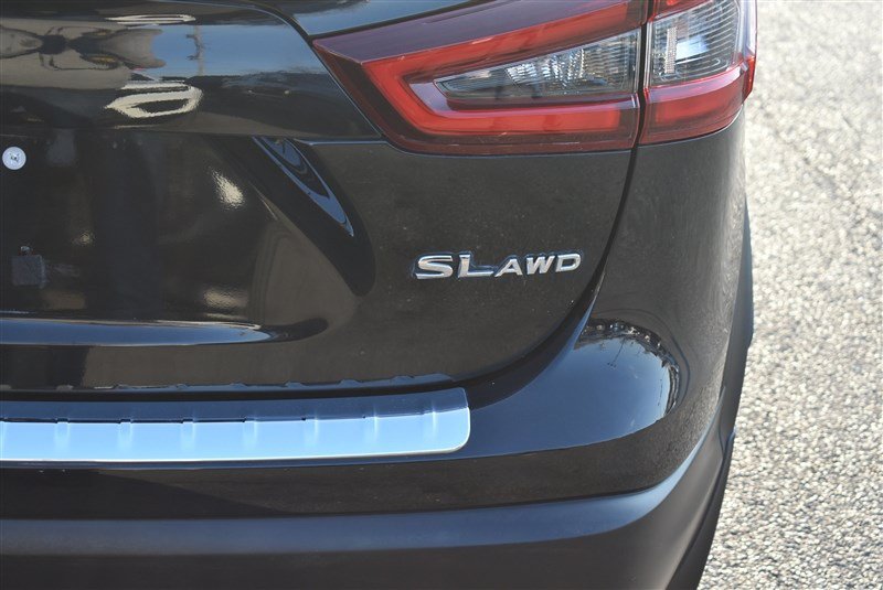 Used 2022 Nissan Rogue Sport SL AWD/4WD image 6