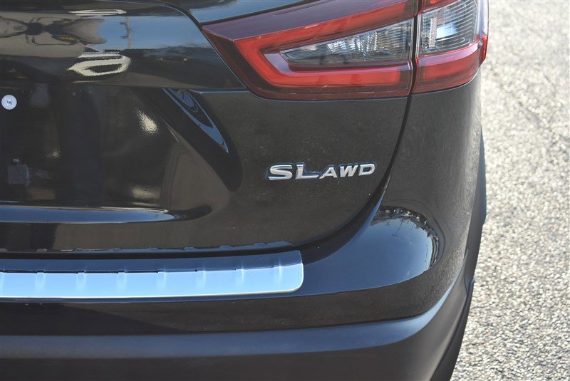 Used 2022 Nissan Rogue Sport SL image 6