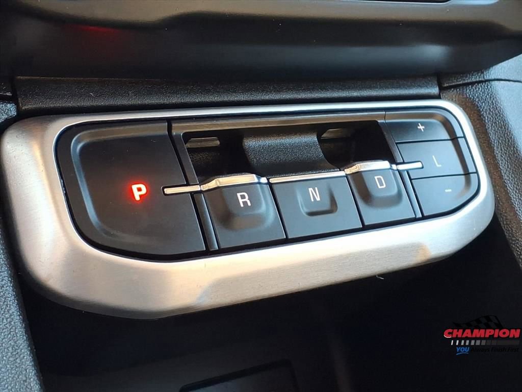 Used 2023 GMC Acadia SLE image 31