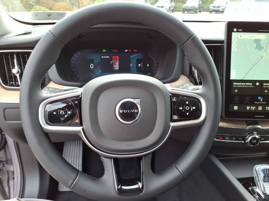 Certified 2026 Volvo XC60 B5 Plus w/ Climate Package AWD/4WD image 13