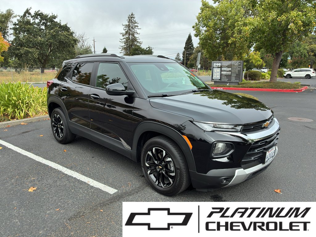 Used 2023 Chevrolet TrailBlazer LT FWD image 1