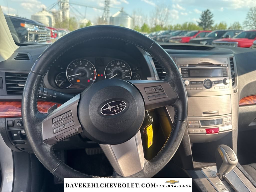 Used 2010 Subaru Outback 2.5i Limited AWD/4WD image 13