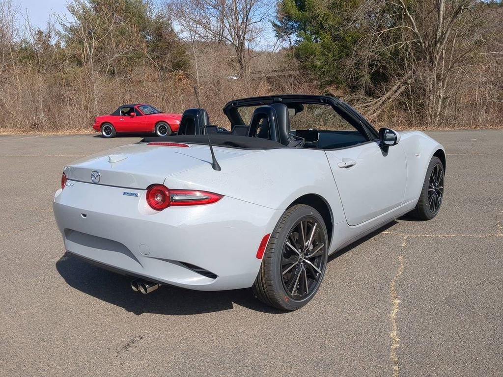 New 2026 MAZDA MX-5 Miata Grand Touring w/ Weather Package RWD image 4