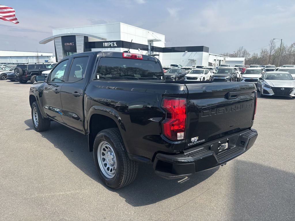 Used 2023 Chevrolet Colorado W/T image 3