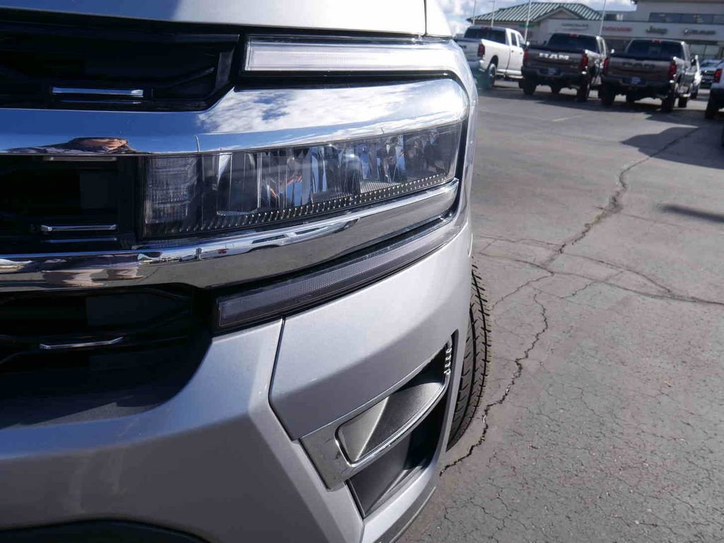 Used 2023 Ford Expedition Max Limited image 25