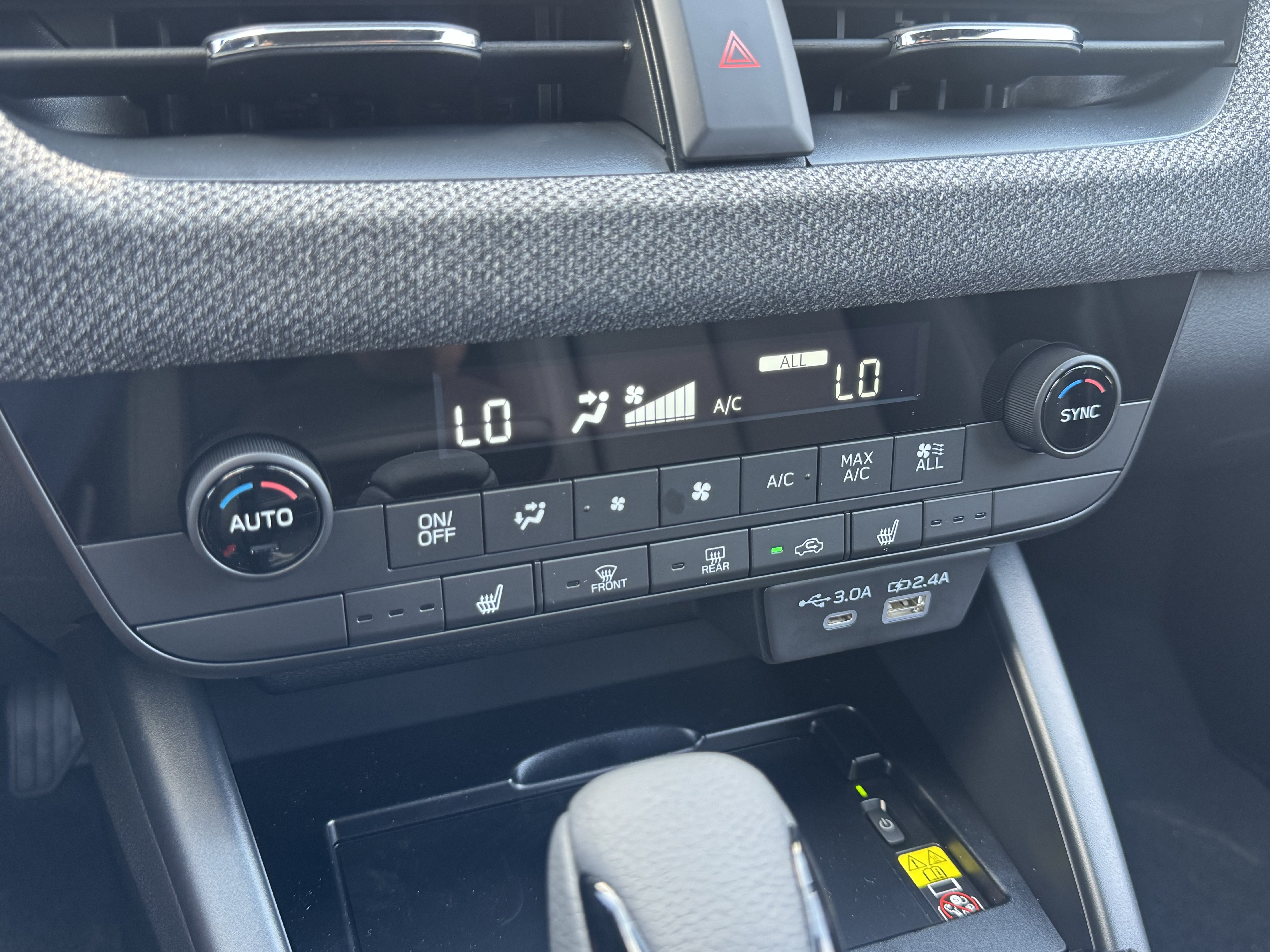 New 2026 Subaru Outback Limited AWD/4WD image 24