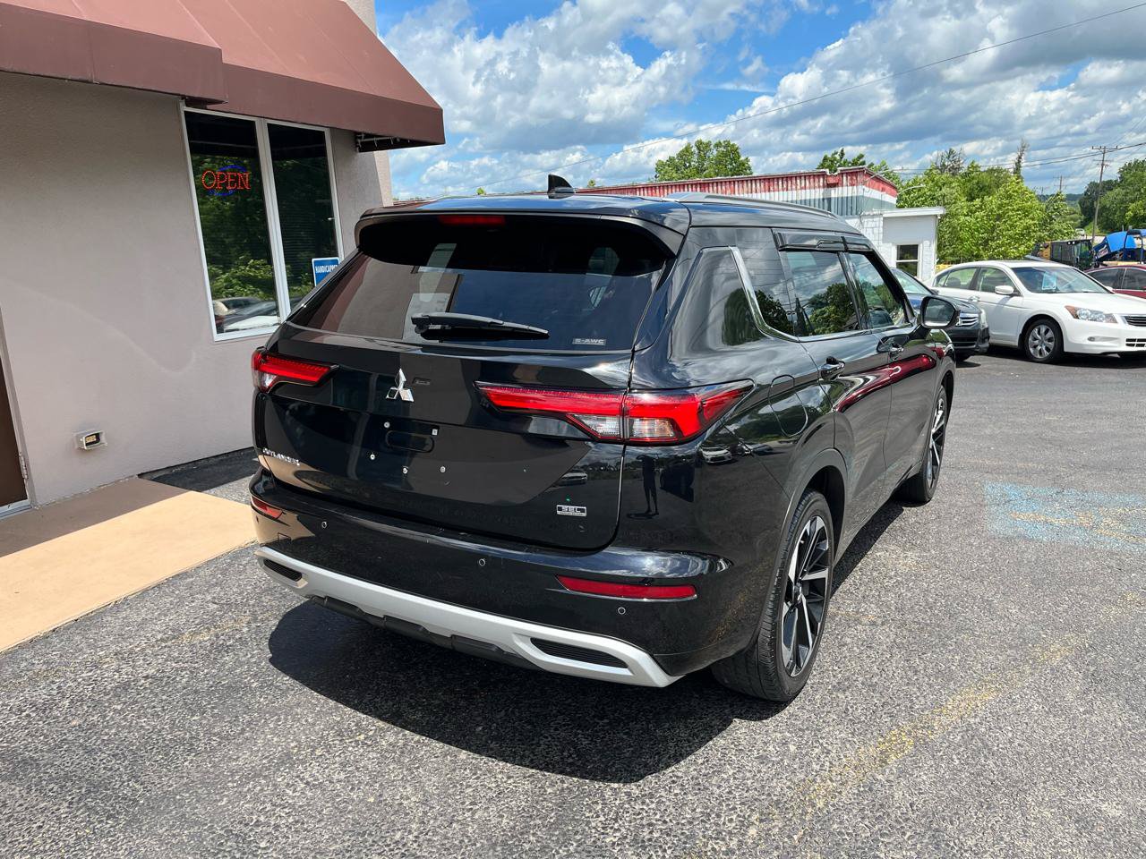 Used 2022 Mitsubishi Outlander SEL AWD/4WD image 4