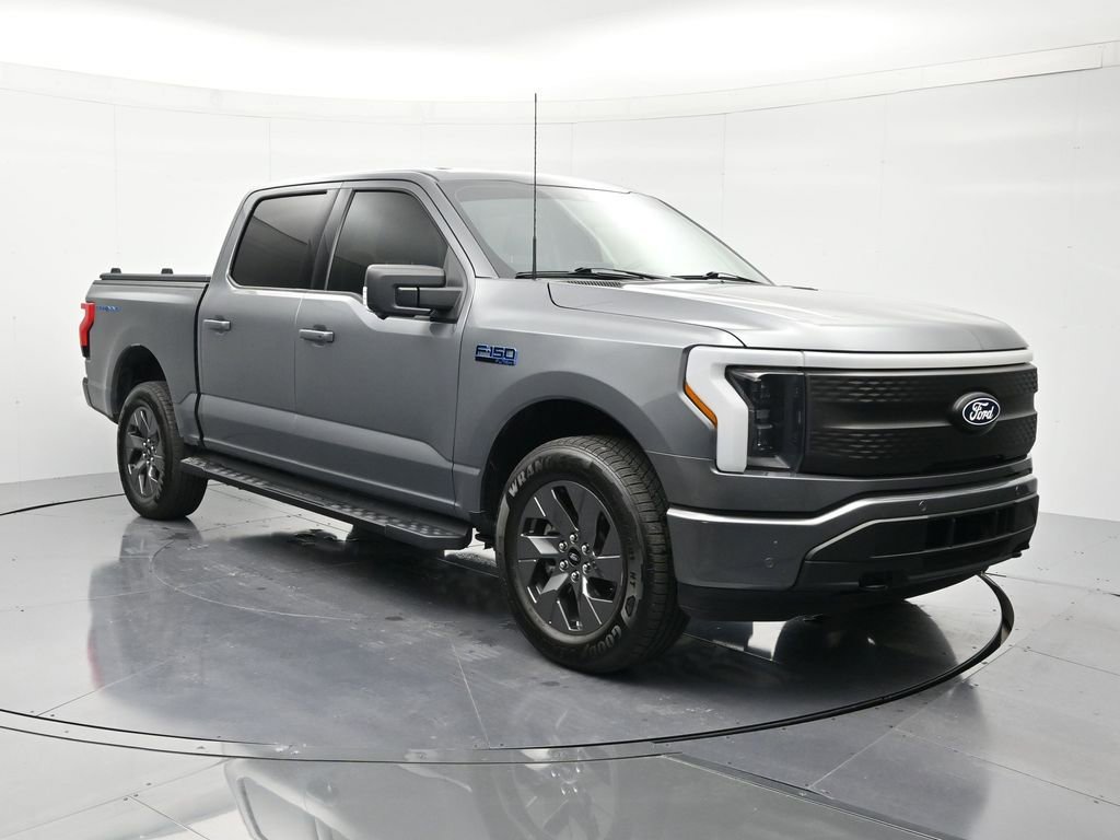 Used 2024 Ford F150 Lightning Flash AWD/4WD image 3