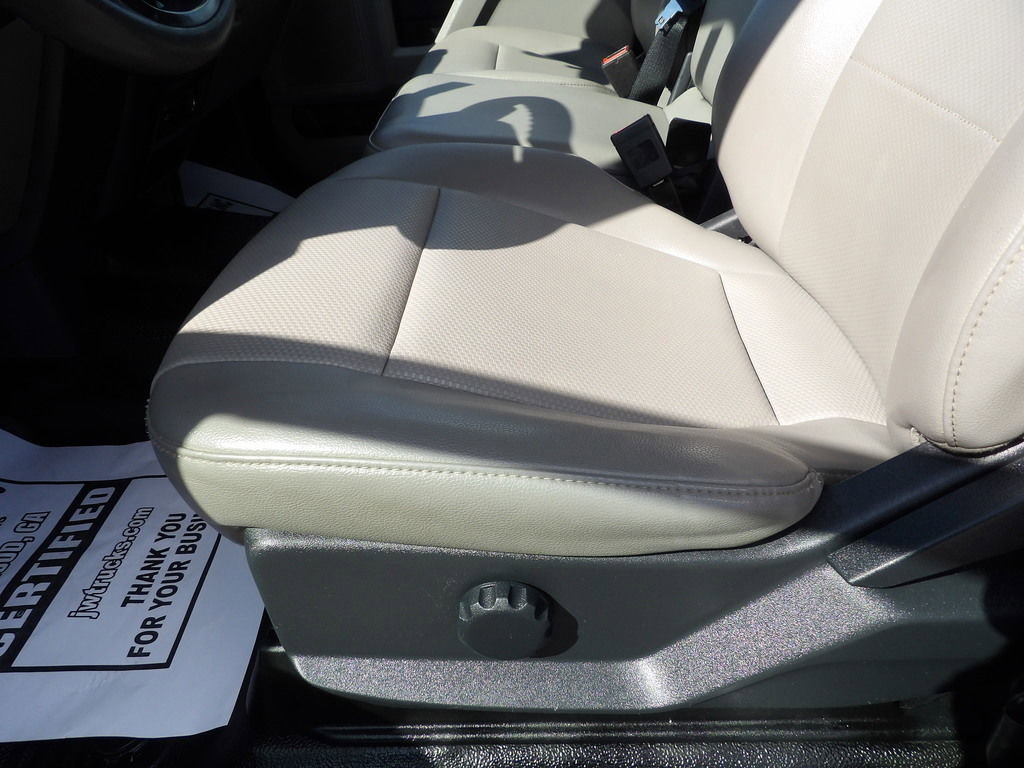 Used 2022 Ford F350 XL w/ Power Equipment Group image 18