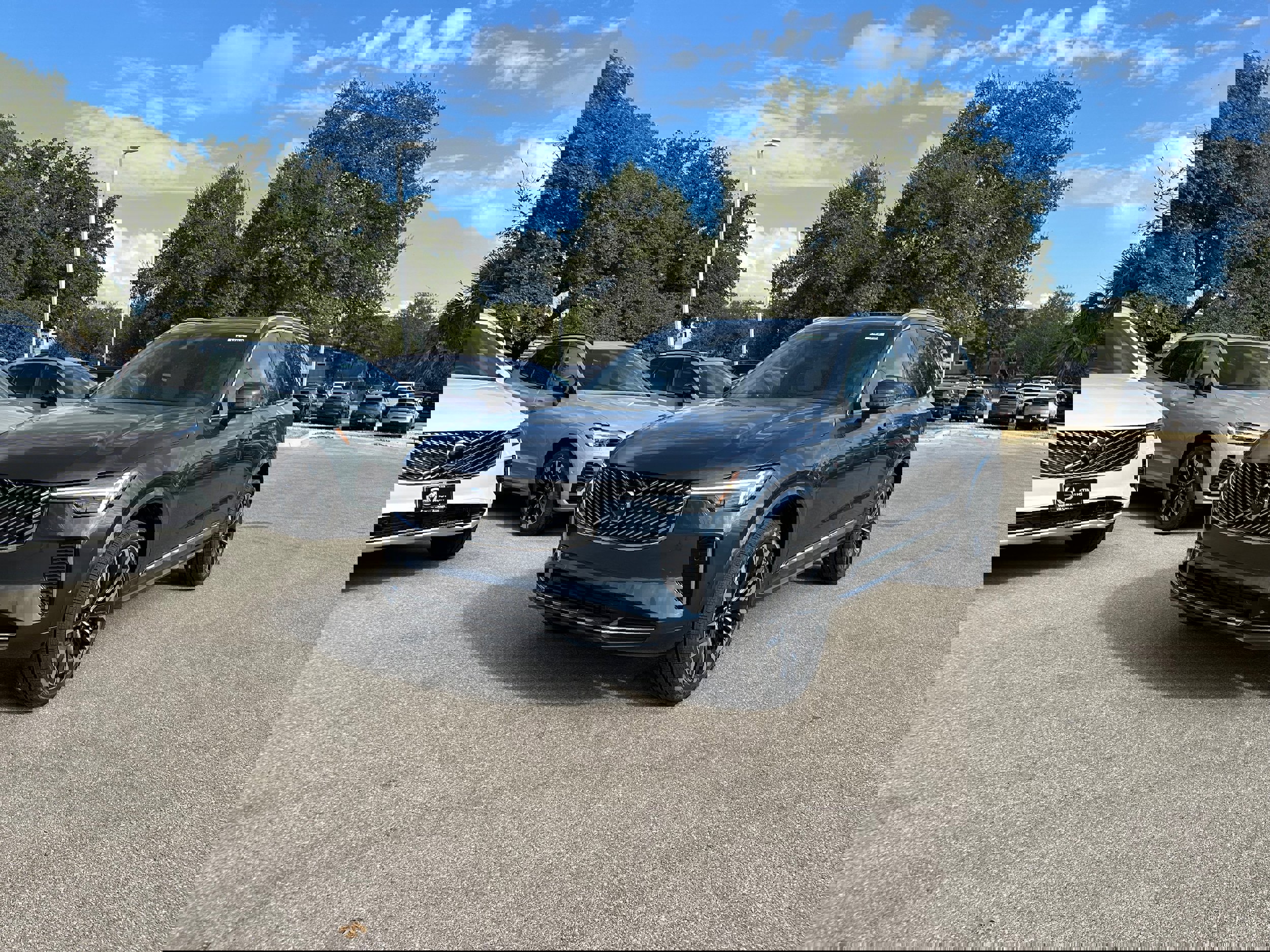 New 2026 Volvo XC90 B6 Plus w/ Protection Package Premier image 20