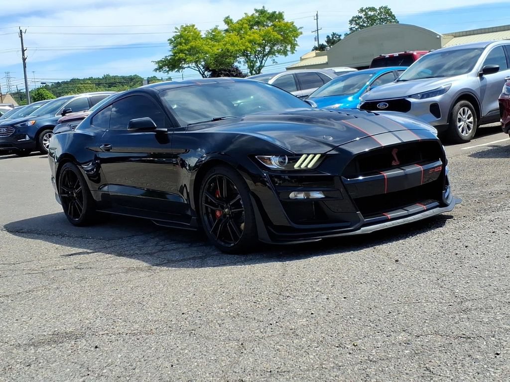 Used 2021 Ford Mustang Shelby GT500 w/ Technology Package RWD image 7